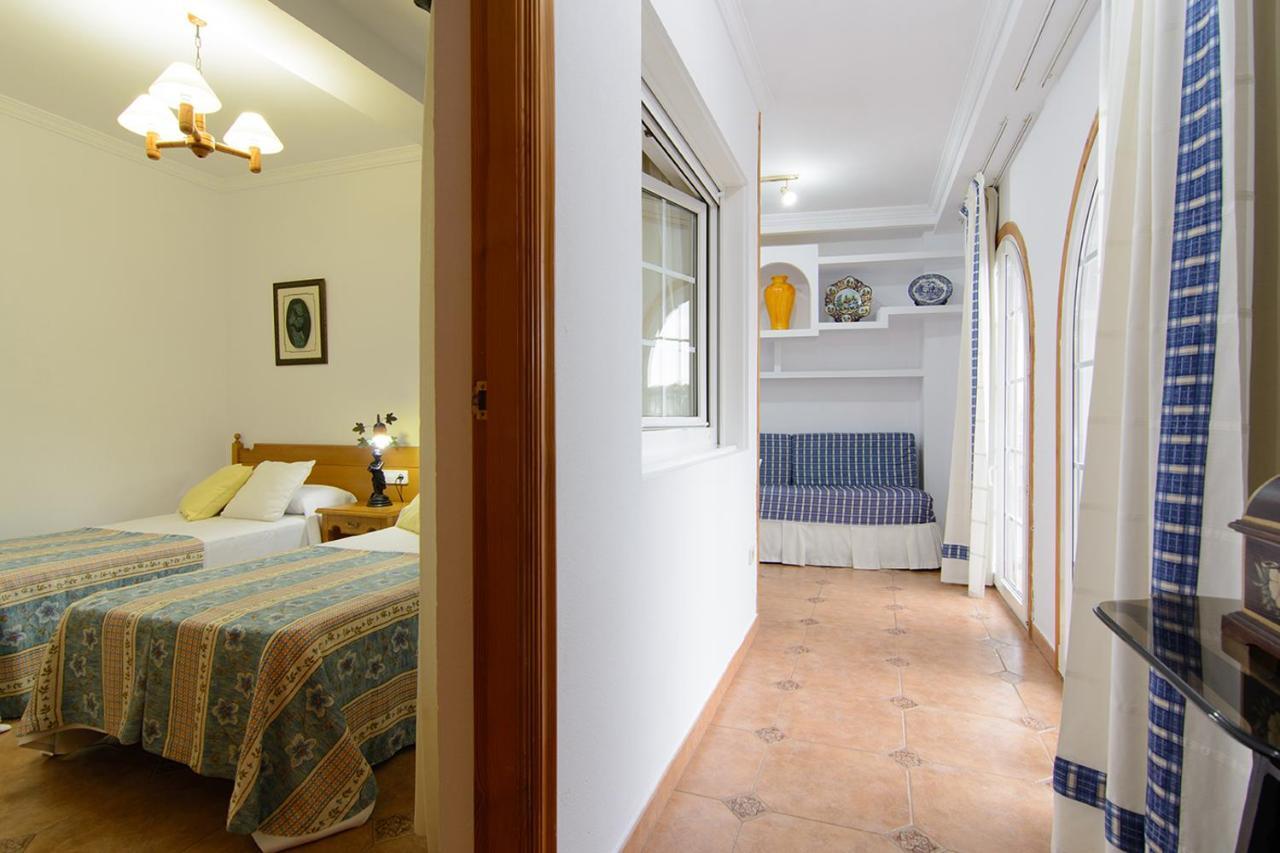 Apartamentos Turisticos Casa Soto Байона Экстерьер фото