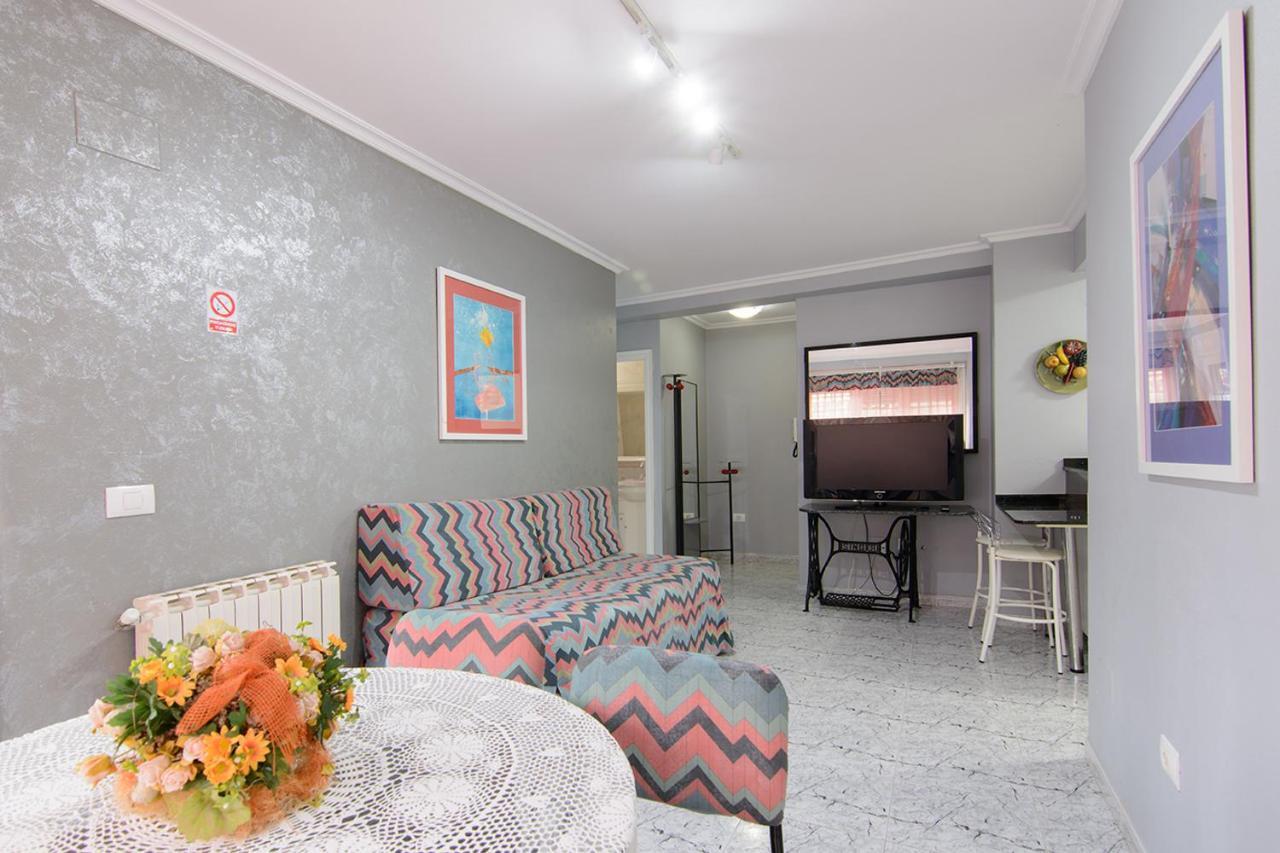 Apartamentos Turisticos Casa Soto Байона Экстерьер фото